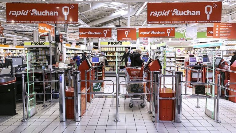 Auchan ferme définitivement plusieurs magasins en France : découvrez les premières villes touchées