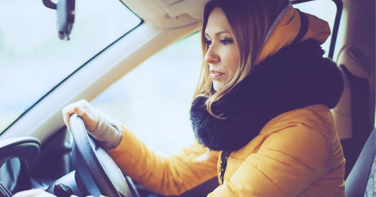 Cette erreur fatale que tout le monde fait en voiture abîme votre moteur l’hiver, elle peut vous coûter très cher