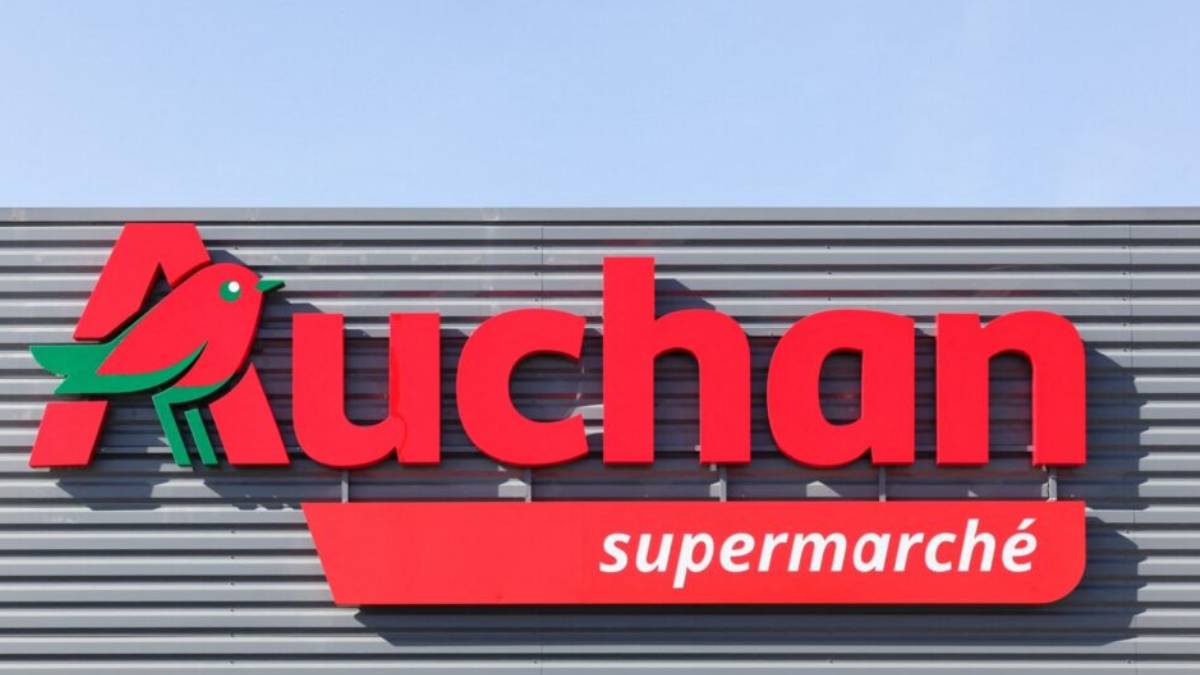 Auchan ferme un magasin emblématique : 200 salariés impactés, découvrez les raisons