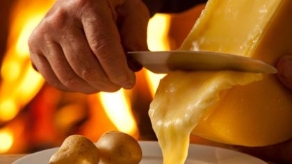 Alerte santé : ces fromages à raclette populaires font l'objet d'un rappel massif, ils pourraient être contaminés