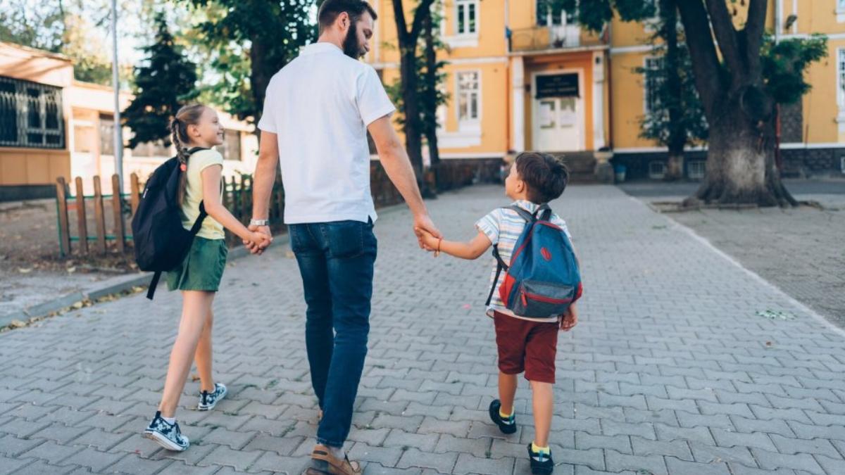 Une amende salée vous attend si votre enfant manque l’école pendant les ponts de mai