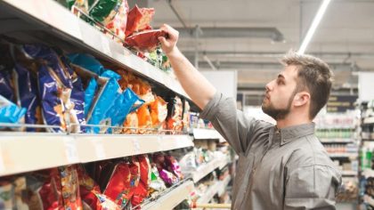 Ces chips vendues partout en France sont rappelées d’urgence, ne les consommez surtout pas