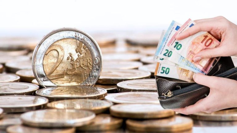 Cette pièce rare de 2 euros vaut 3 000 € : vérifiez votre porte-monnaie, plus de 1 400 en circulation