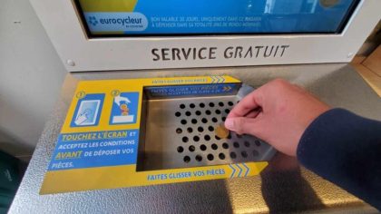 Bonne nouvelle, ces machines innovantes transforment vos petites pièces de monnaie en bon d’achat
