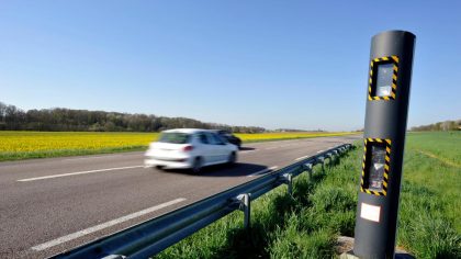 Radars : cette astuce incroyable rend les voitures invisibles et met en danger toute la sécurité routière